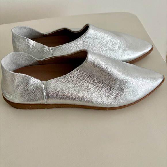 Vision Quest Babos Leather Shoes | Silver | Size 9.5 | Like New 👟✨ - Picture 4 of 5